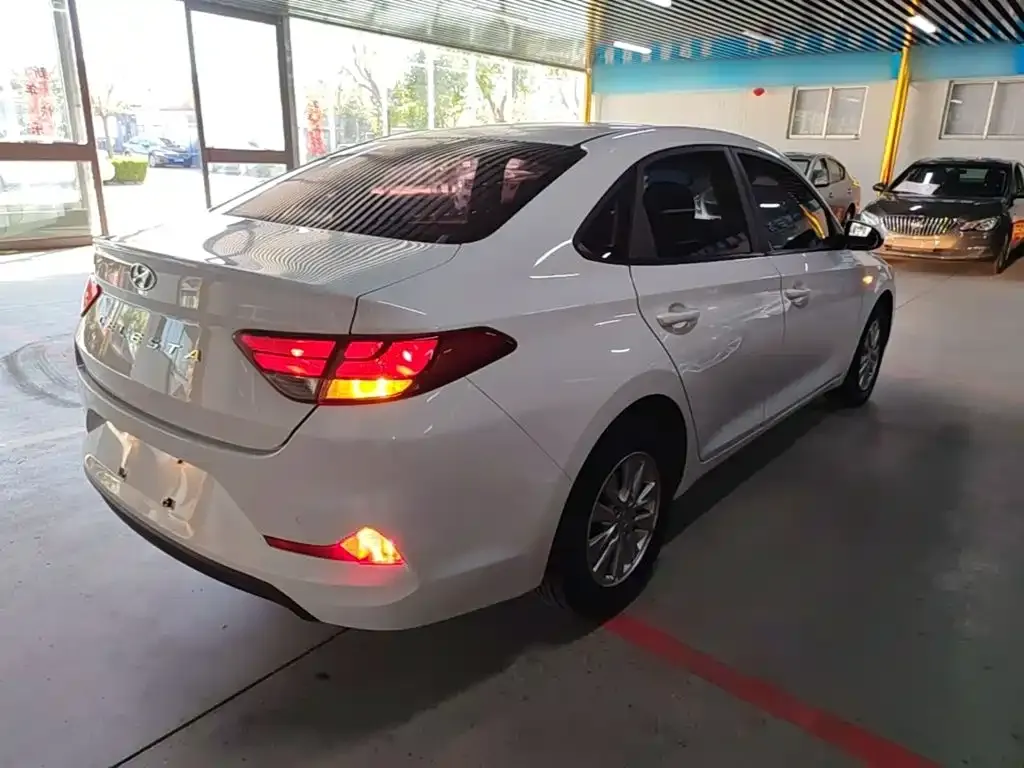 Hyundai Elantra 1.6L Automatic Pleasing Edition GL China VI 2019 — фото 7