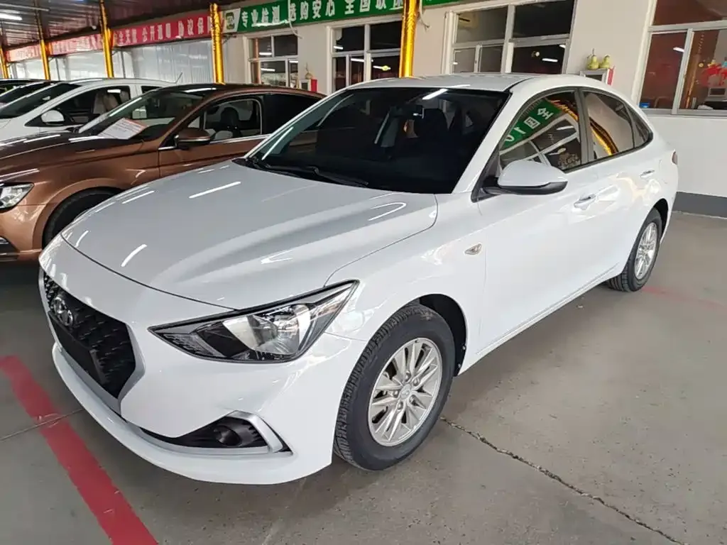 Hyundai Elantra 1.6L Automatic Pleasing Edition GL China VI 2019 — фото 2