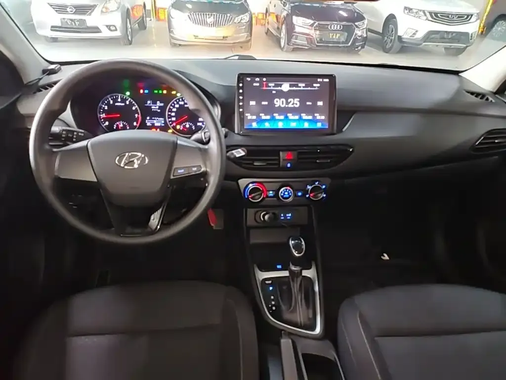 Hyundai Elantra 1.6L Automatic Pleasing Edition GL China VI 2019 — фото 10