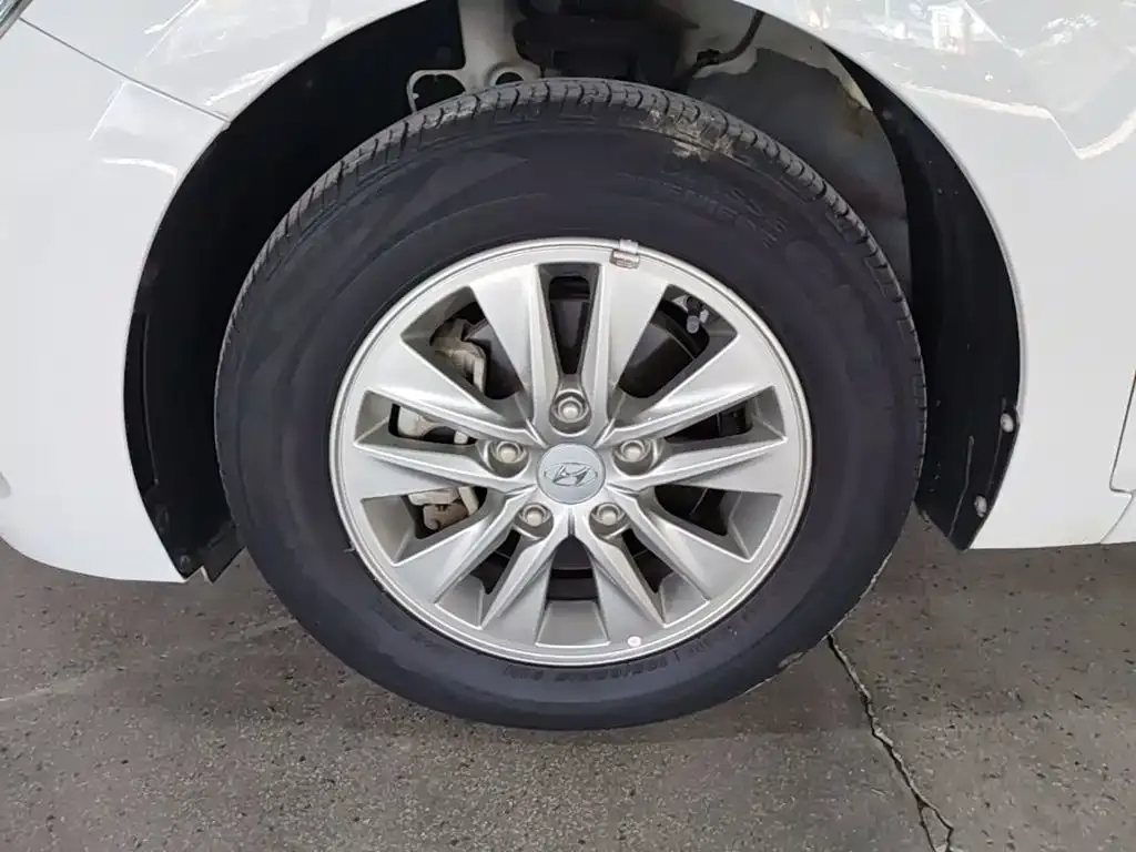 Hyundai Elantra 1.6L Automatic Pleasing Edition GL China VI 2019 — фото 23
