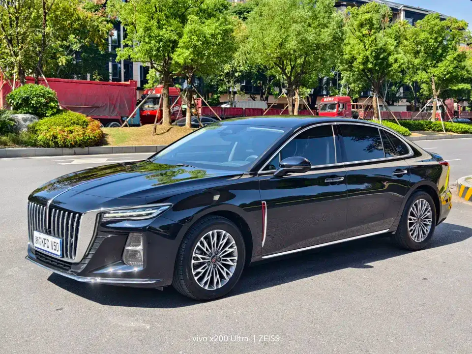 Hongqi H5 2.0T Auto Smart Connect Flag Enjoy 2023