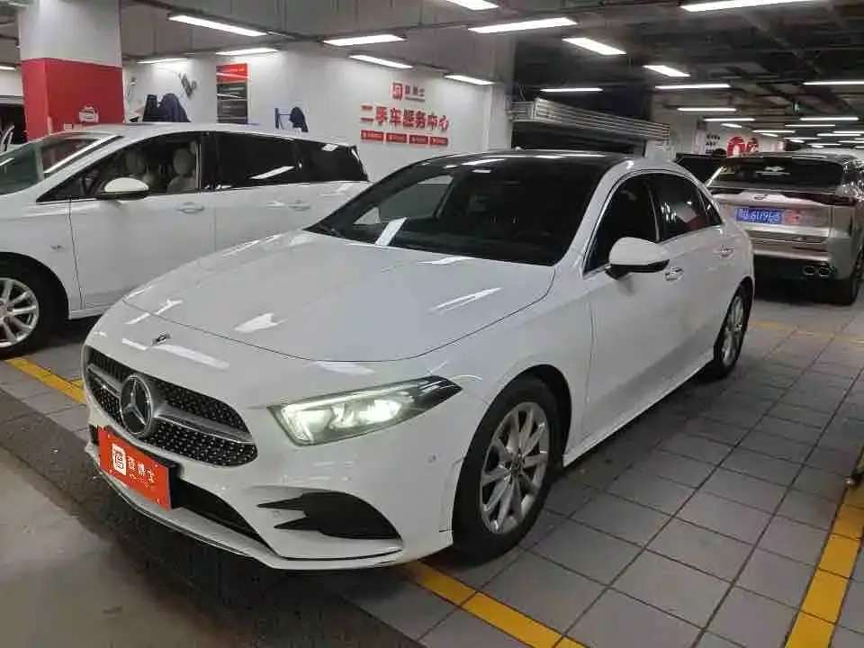 Mercedes-Benz A-Class A 200 L Sport Sedan Fashion Edition 2021