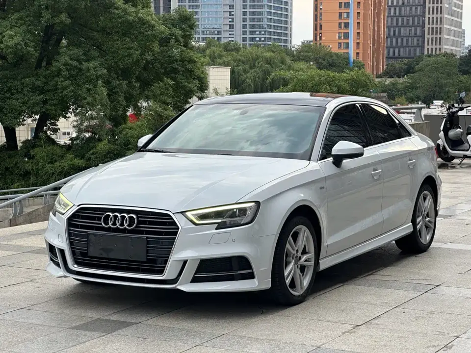 Audi A3 Limousine 35 TFSI Fashion China V 2019