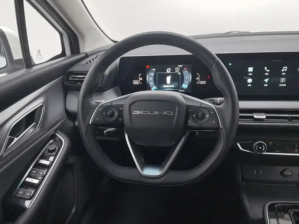 BAIC Beijing U5 PLUS 1.5L CVT Luxury Edition 2021 — фото 11