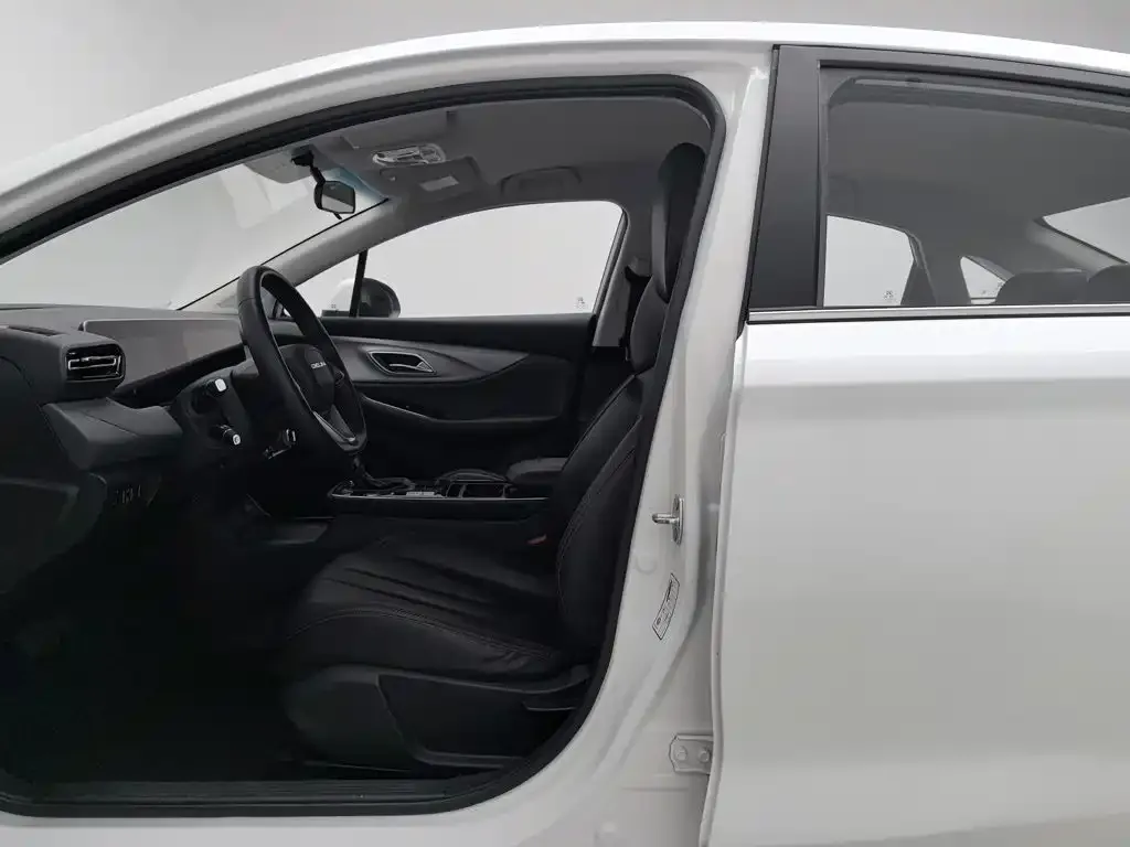 BAIC Beijing U5 PLUS 1.5L CVT Luxury Edition 2021 — фото 10