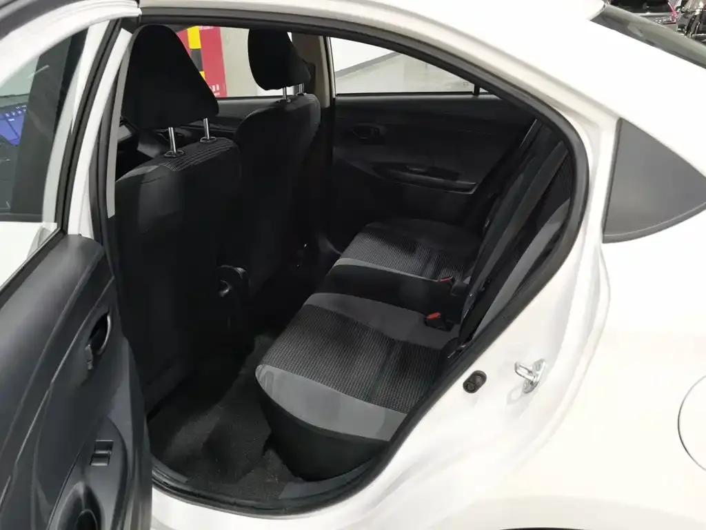 Toyota Vios 1.5L 20th Anniversary Edition 2023 — фото 15