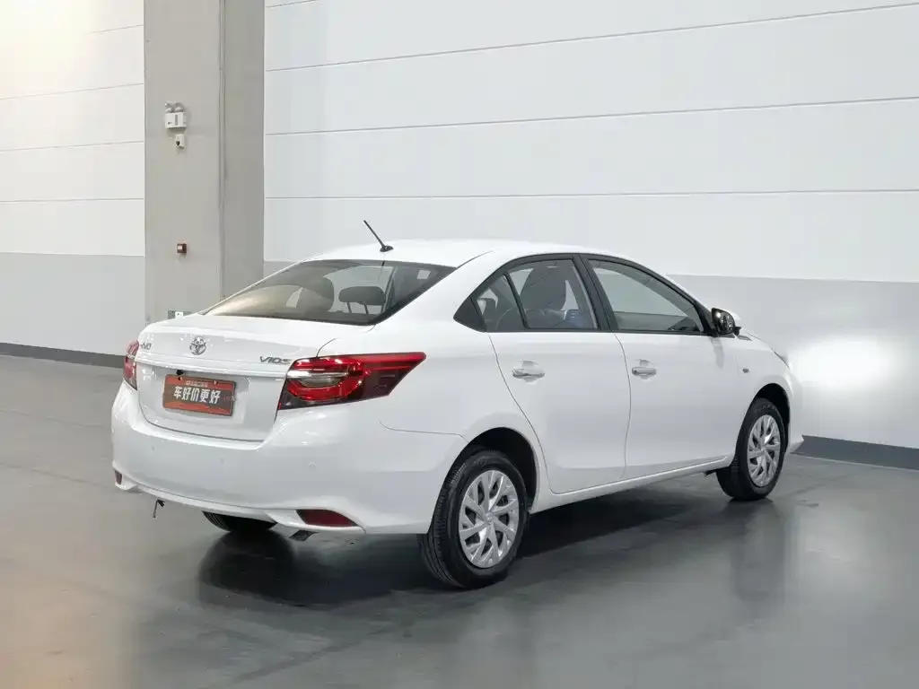 Toyota Vios 1.5L 20th Anniversary Edition 2023 — фото 2