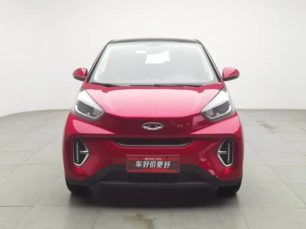 QQ New Energy Little Ant Sweet Pink Half Sugar Edition LFP 29.2kWh 30kW 301km 2023 — фото 3