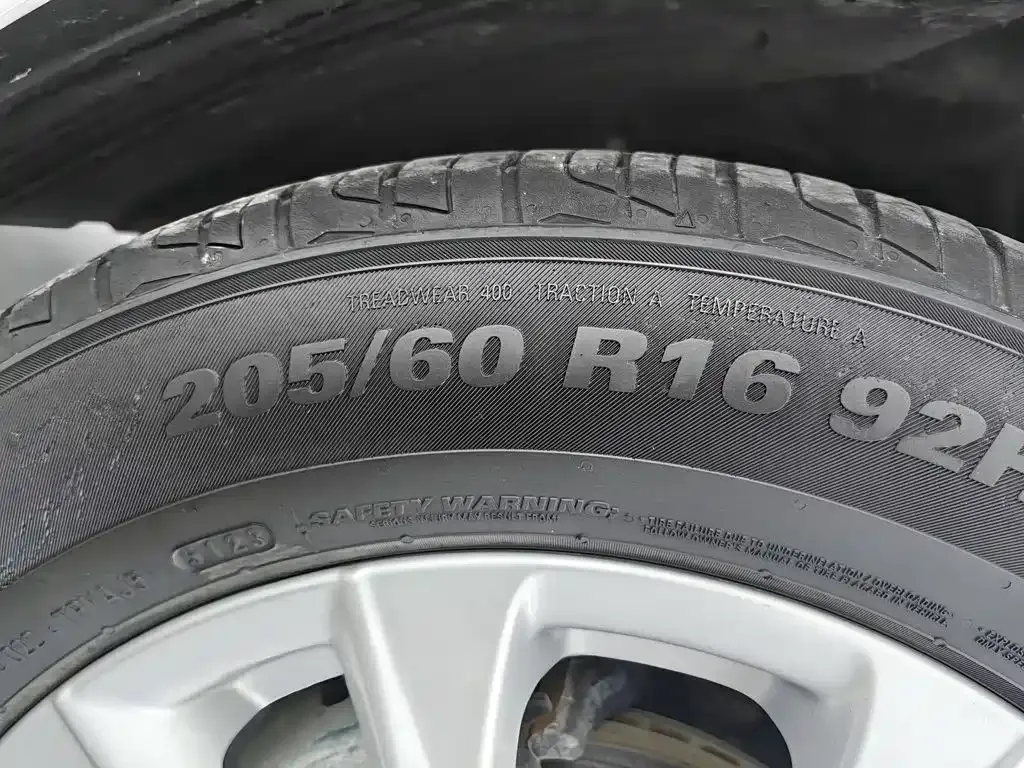 Roewe i5 1.5L Manual Comfort Edition 2024 — фото 24