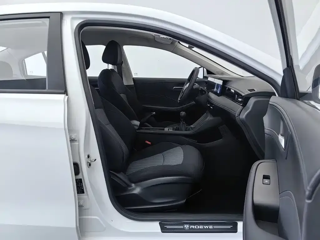 Roewe i5 1.5L Manual Comfort Edition 2024 — фото 23