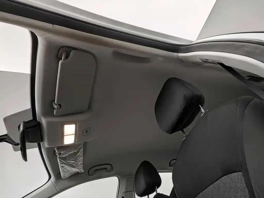 Roewe i5 1.5L Manual Comfort Edition 2024 — фото 14