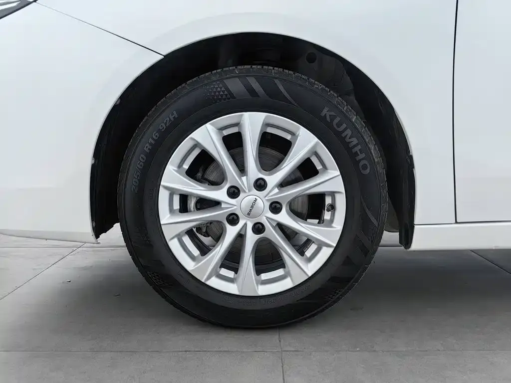 Roewe i5 1.5L Manual Comfort Edition 2024 — фото 17