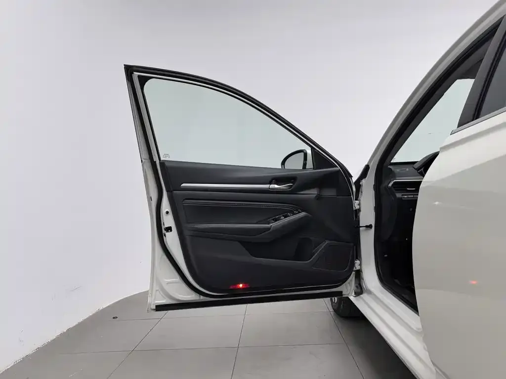 Nissan Teana 2.0L XL Comfort 2021 — фото 8