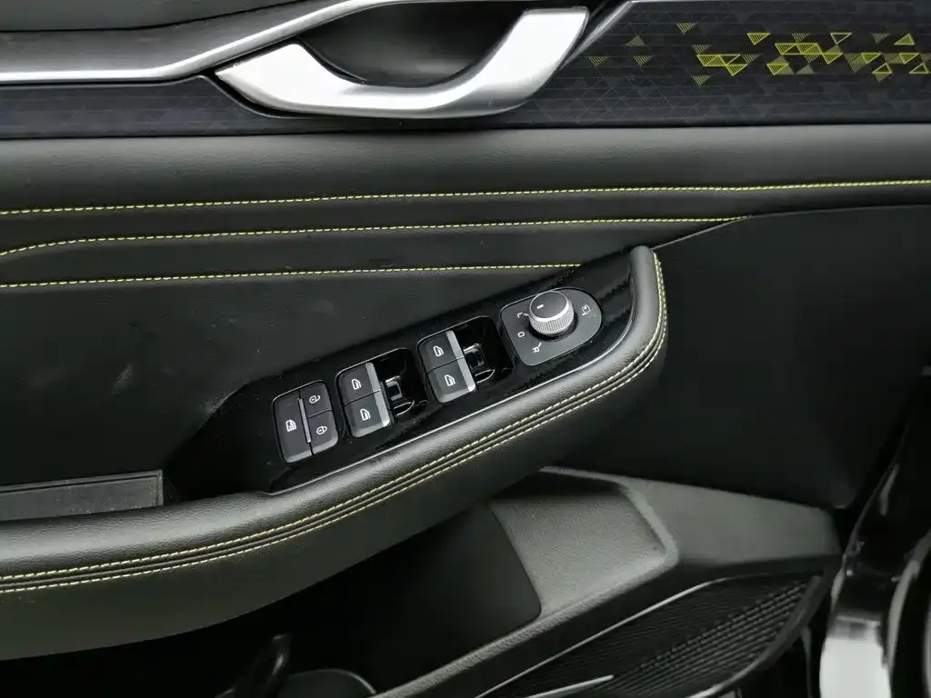 Geely Xing Rui 1.5TD Soaring Edition 2024 — фото 9