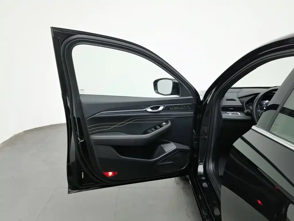 Geely Xing Rui 1.5TD Soaring Edition 2024 — фото 8