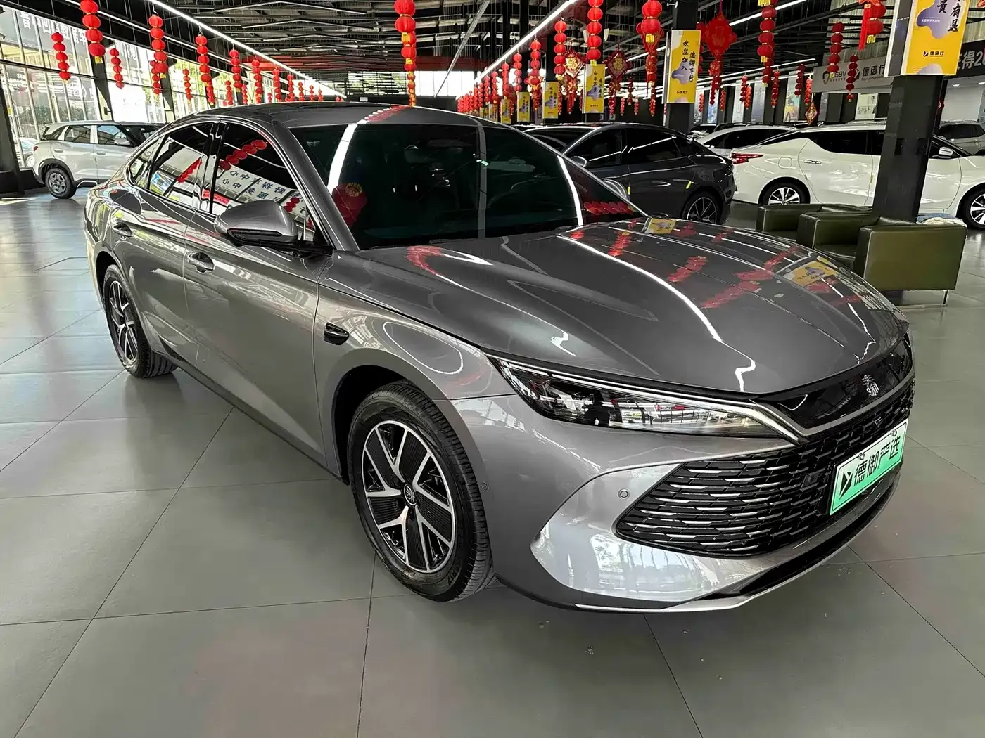 BYD Qin L DM-i Smart Drive Edition 120KM Surpassing 2025 — фото 3