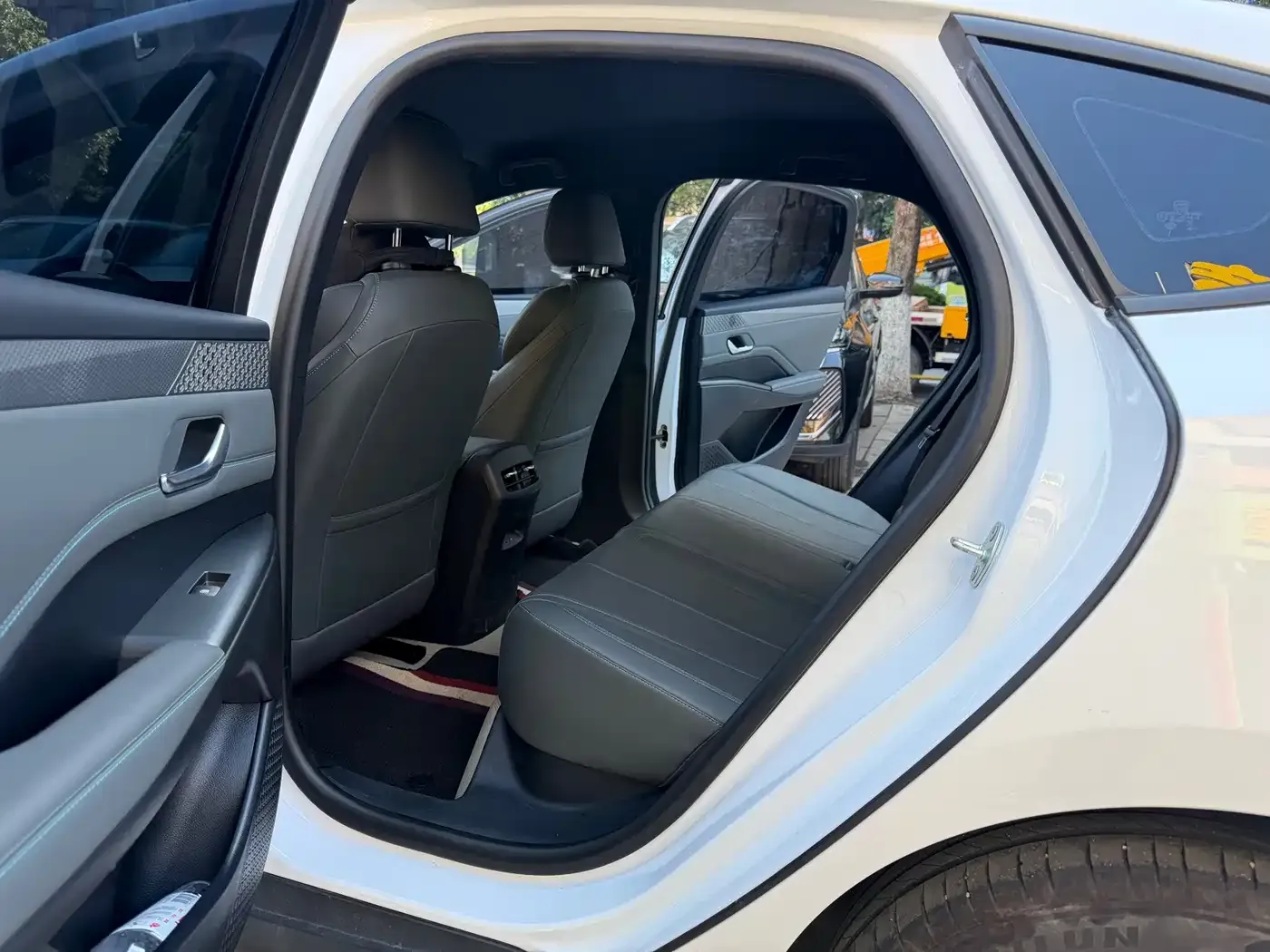 BYD Qin PLUS EV Smart Drive Edition 510KM Progressive 2025 — фото 5
