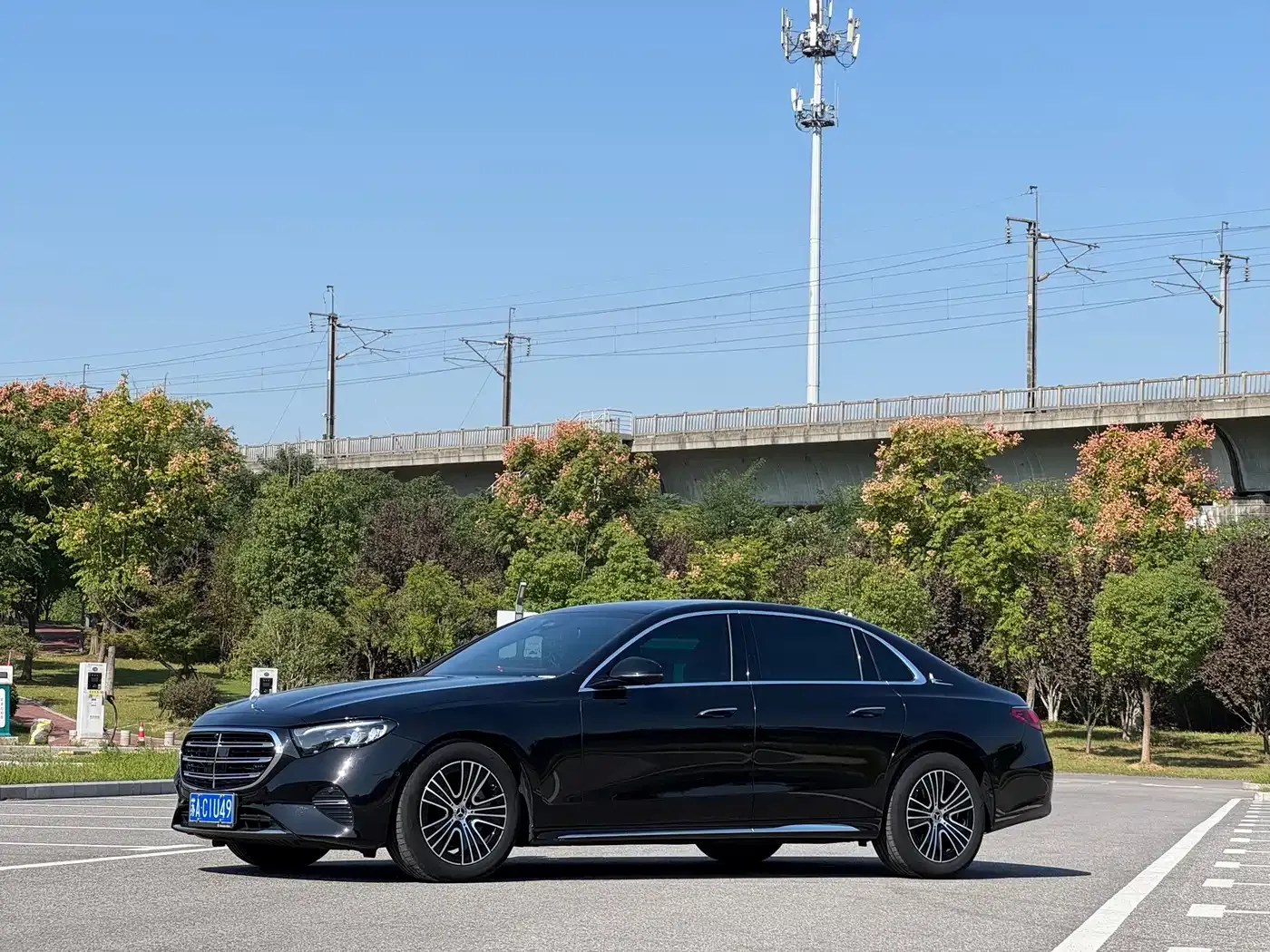 Mercedes-Benz E-Class Model E 260 L 2024