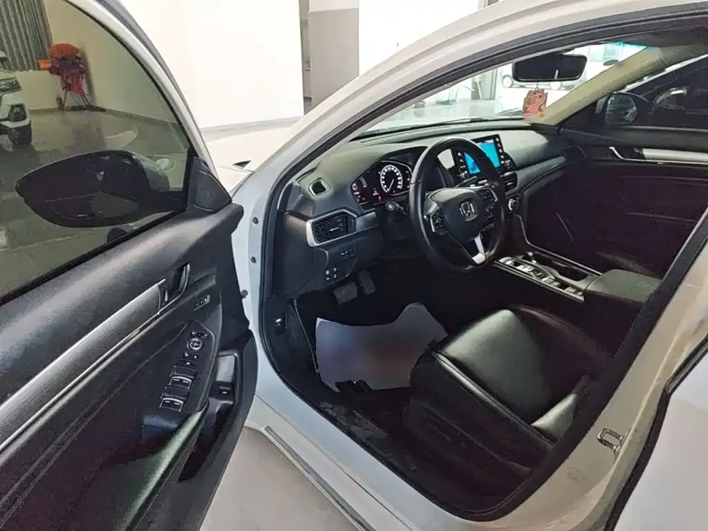 Honda Accord Sharp Hybrid 2.0L Sharp Wisdom Edition China VI 2020 — фото 16