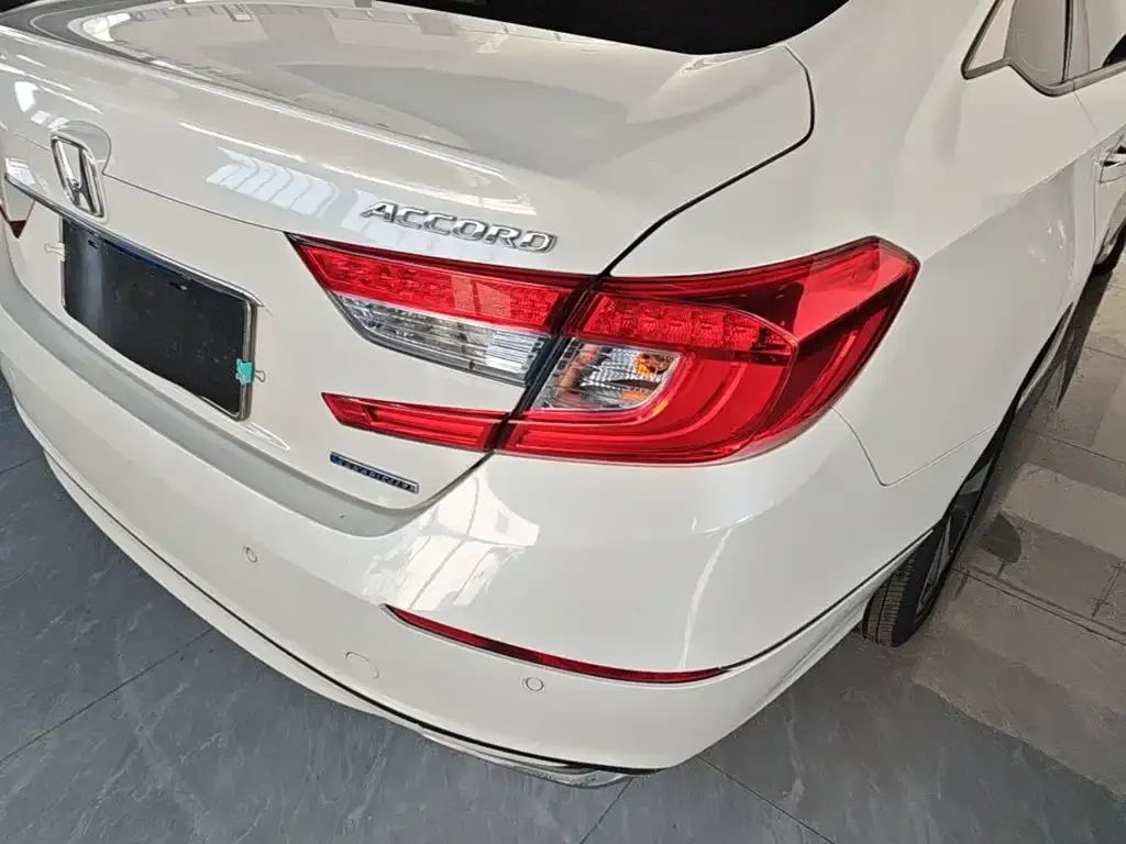 Honda Accord Sharp Hybrid 2.0L Sharp Wisdom Edition China VI 2020 — фото 8