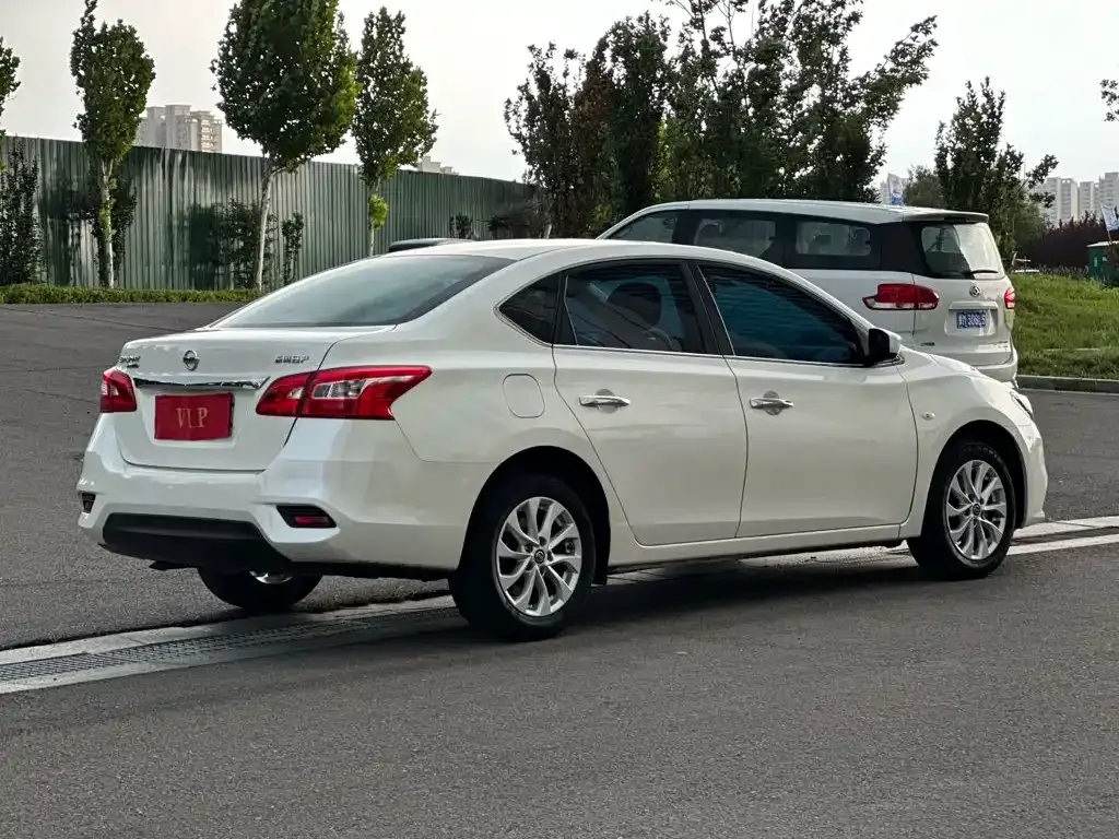 Nissan Sylphy Classic 1.6XE CVT Comfort Edition 2022 — фото 4