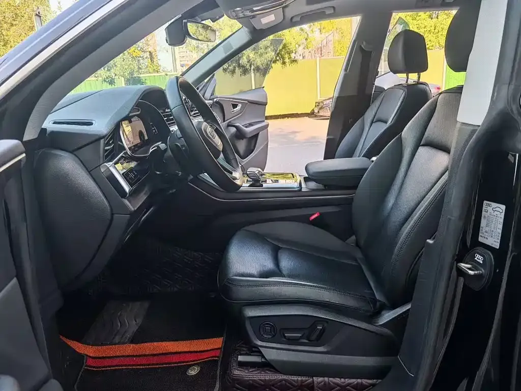 Audi Q8 55 TFSI Luxury Dynamic 2021 — фото 4