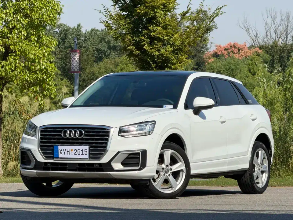 Audi Q2L 35 TFSI Fashion Elegance Model 2020