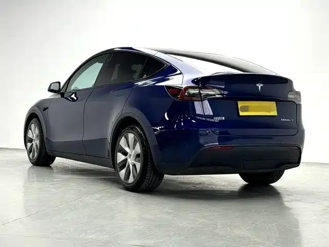 Tesla Model Y Standard Range Rear-Wheel Drive 2022 — фото 7