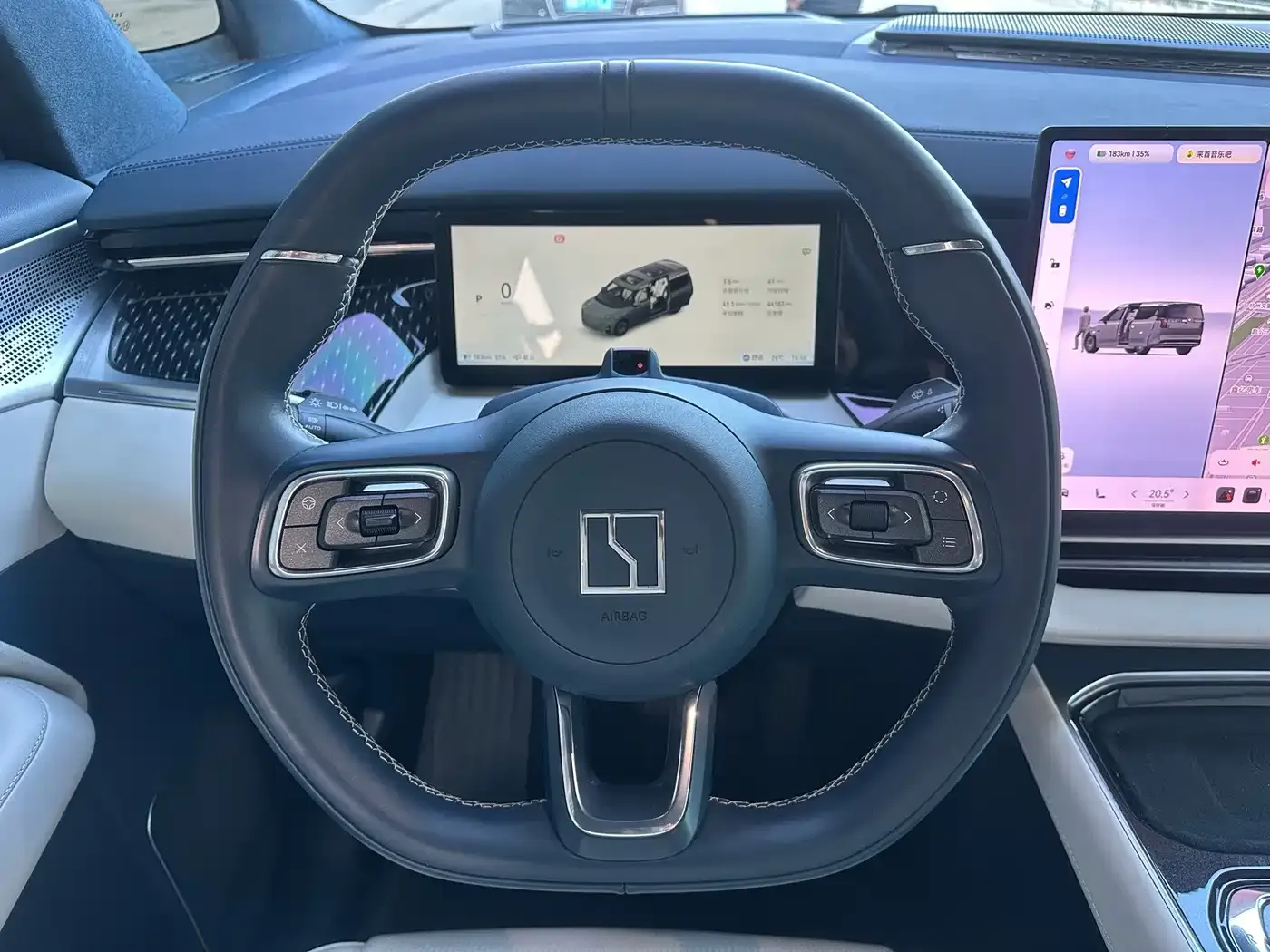 Zeekr 009 7-Seat Aisle AWD Version 108kWh 2024 — фото 14