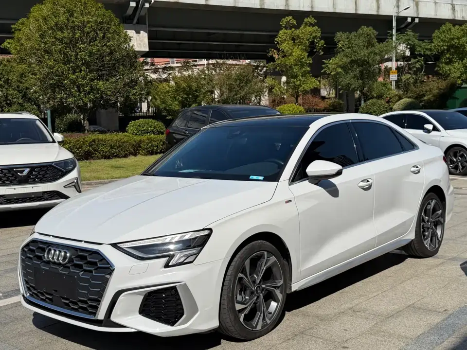 Audi A3 A3L Limousine 35 TFSI Luxury Sport 2022