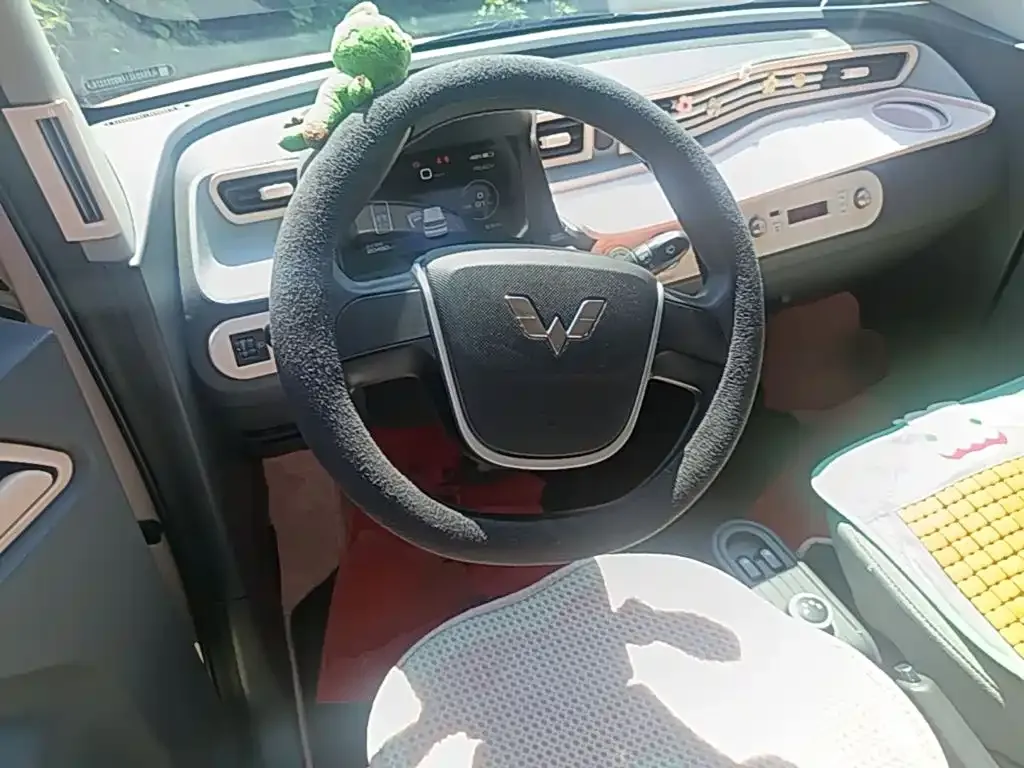 Wuling Motors Hongguang MINIEV Macaron Premium LFP 2022 — фото 15