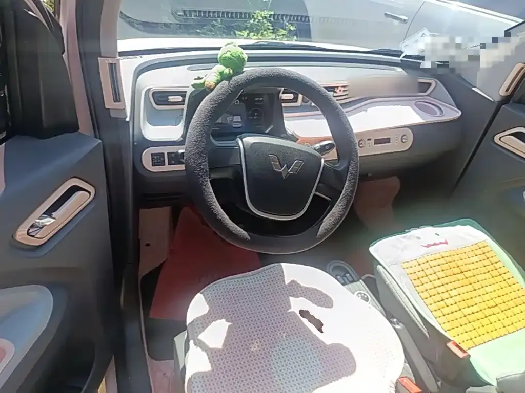 Wuling Motors Hongguang MINIEV Macaron Premium LFP 2022 — фото 14