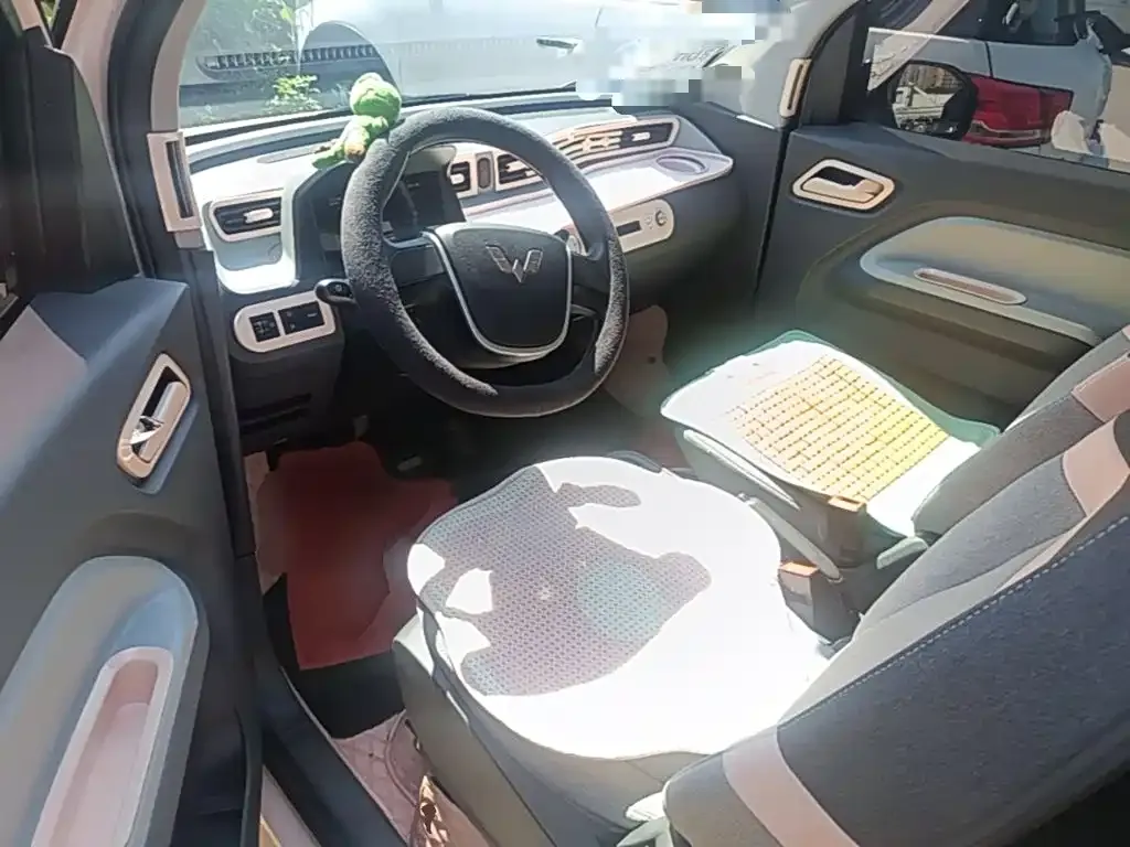 Wuling Motors Hongguang MINIEV Macaron Premium LFP 2022 — фото 20