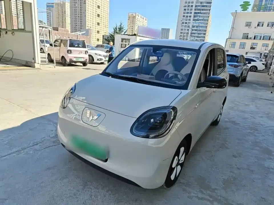 Wuling Motors Hongguang MINIEV 4-Door Advanced 2025