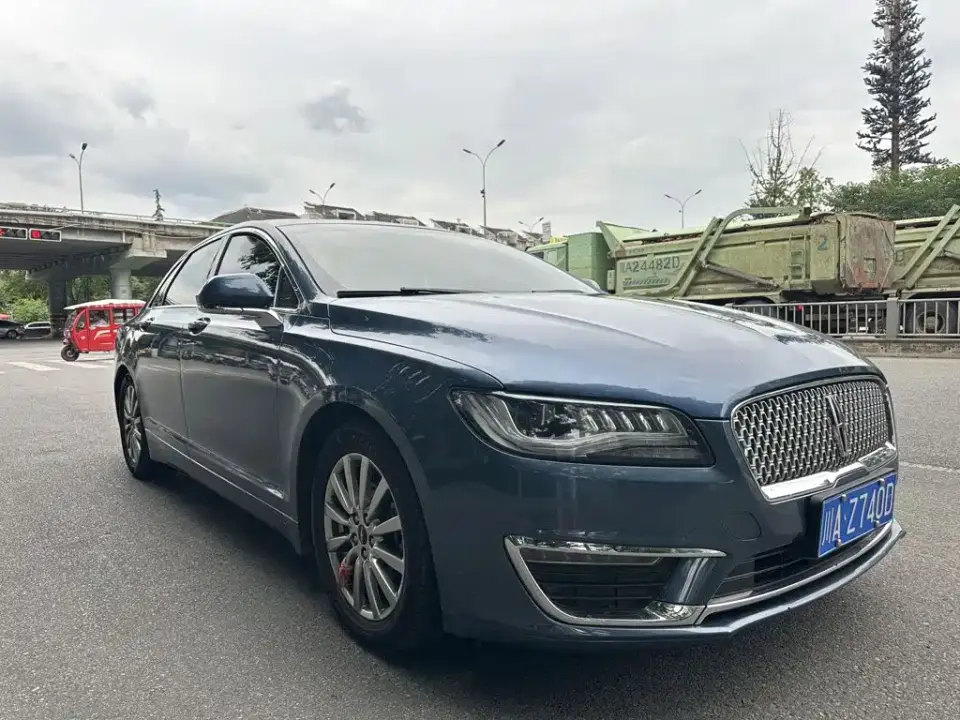 Lincoln MKZ 2.0T Premium Edition 2019