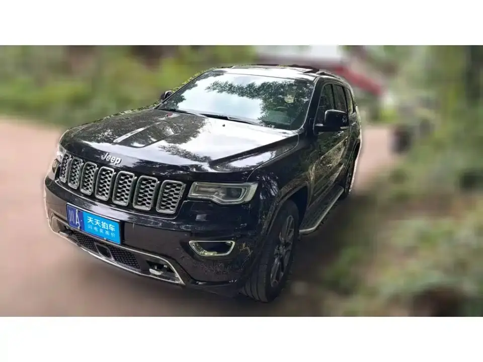 Jeep Grand Cherokee (Import) 3.6L Luxury Navigation Edition 2019