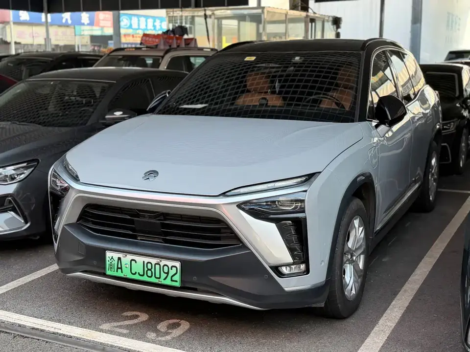NIO ES8 Model 580KM Signature Edition 6-Seater 2022