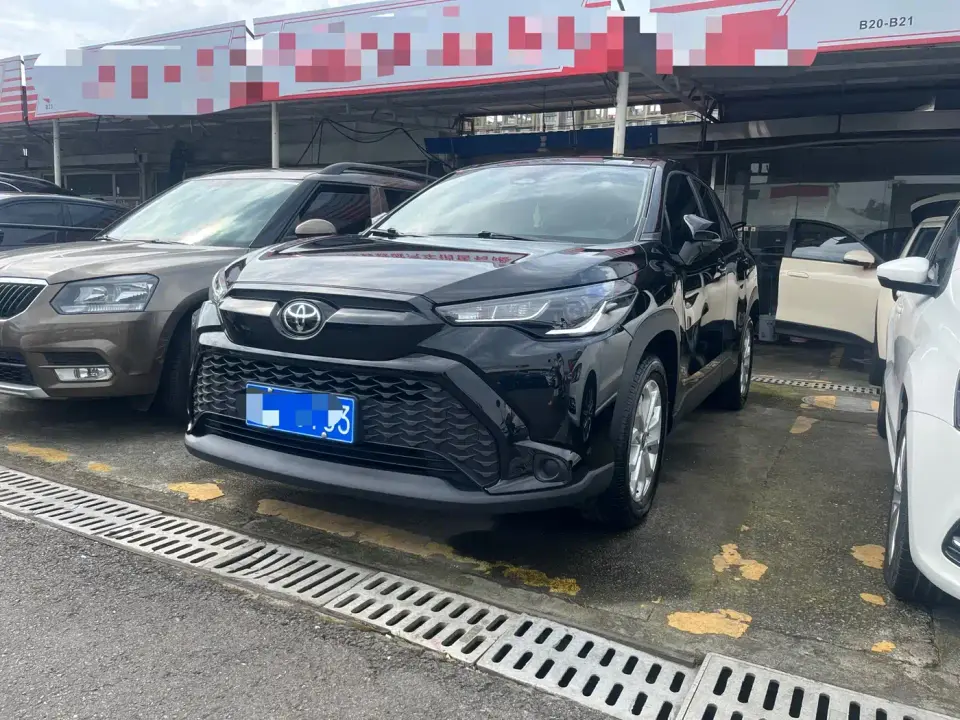 Toyota Frontlander 2.0L CVT Leading Edition 2024