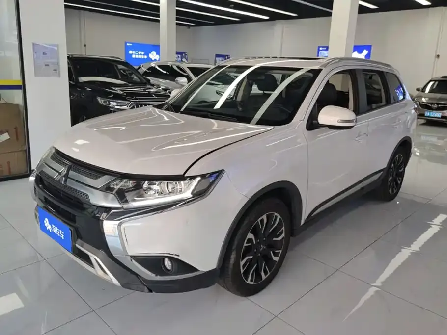Mitsubishi Outlander 2.0L 2WD Enjoy 5-Seater China VI 2019