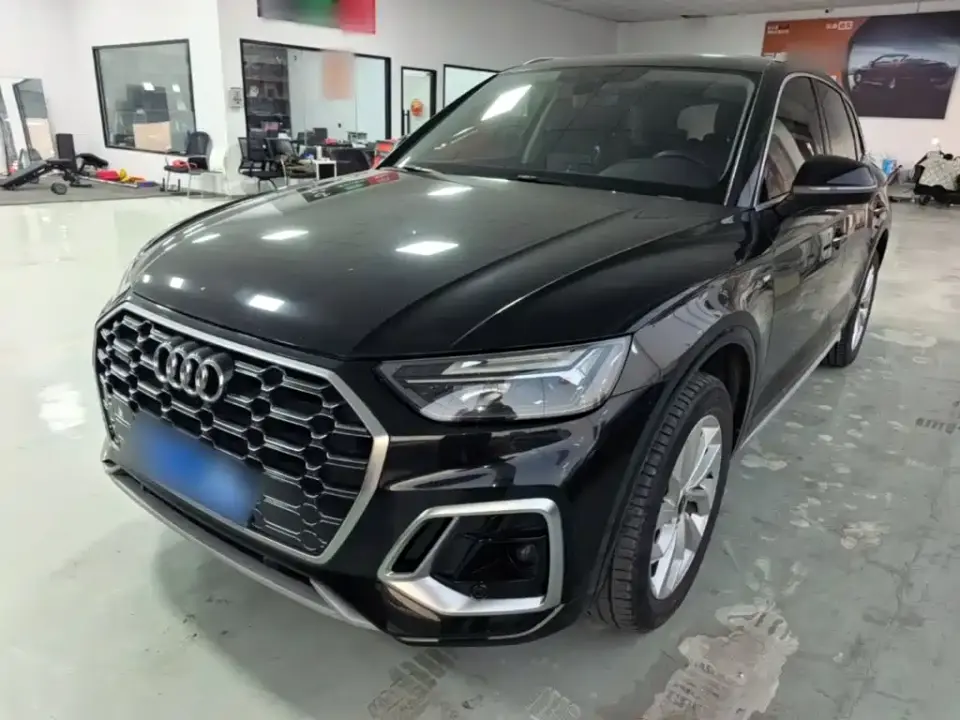Audi Q5L 40 TFSI Luxury Dynamic 2021