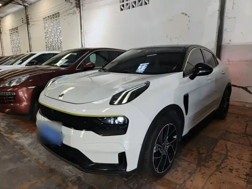 Lynk & Co 05 2.0TD 2WD Shine Halo 2021