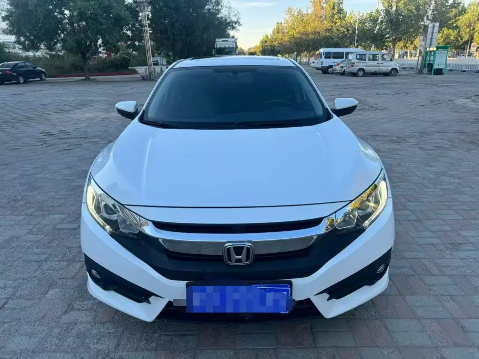 Honda Civic 220TURBO CVT Luxury Edition 2019