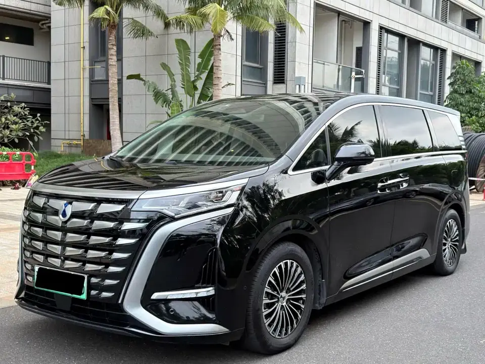 Denza D9 DM-i 970 AWD Flagship 2023