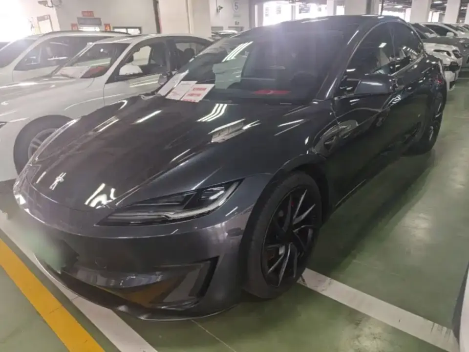 Tesla Model 3 High-Performance All-Wheel Drive Edition 2024