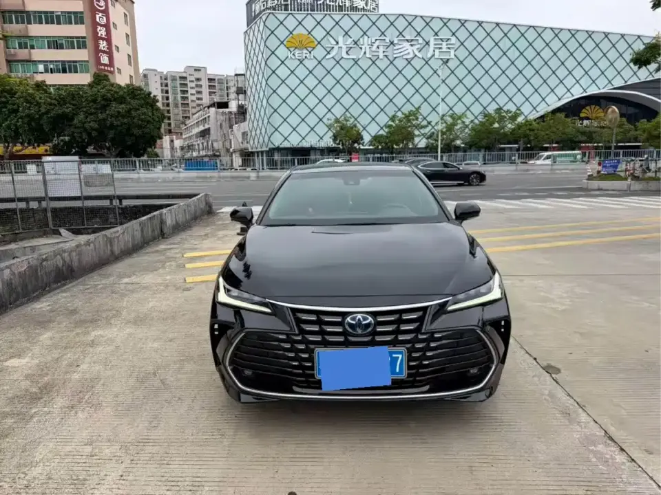 Toyota Avalon Hybrid 2.5L Luxury Edition 2023