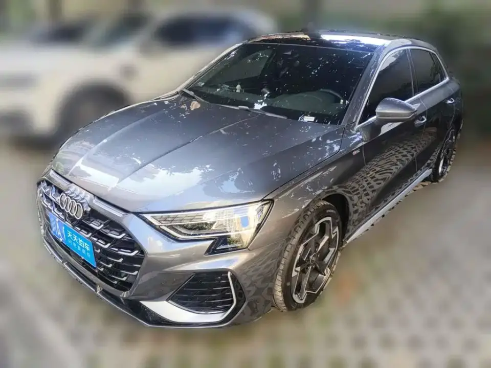 Audi A3 Facelift Sportback 35TFSI Flying Spur Premium 2026