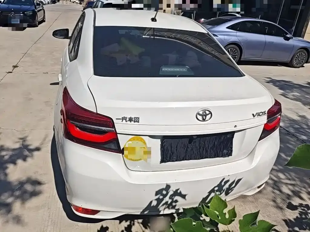 Toyota Vios 1.5L CVT Chuangxing Edition 2022 — фото 6
