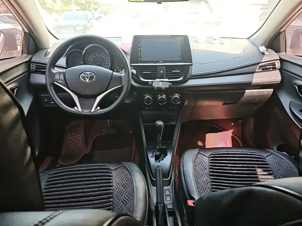 Toyota Vios 1.5L CVT Chuangxing Edition 2022 — фото 10