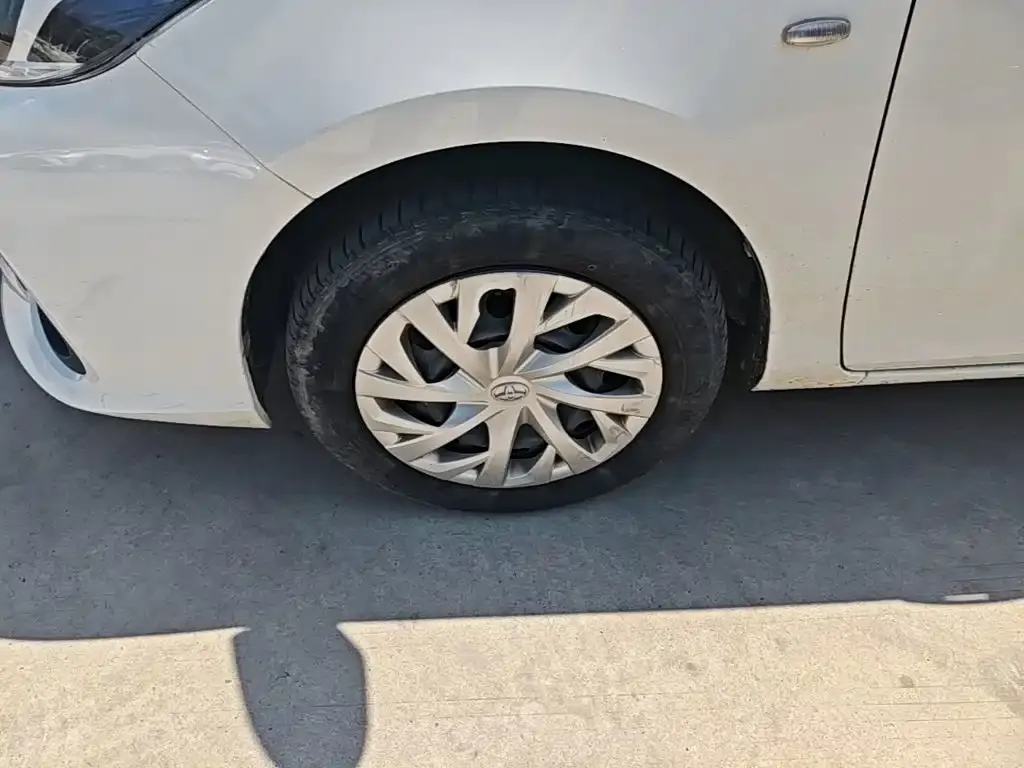 Toyota Vios 1.5L CVT Chuangxing Edition 2022 — фото 23