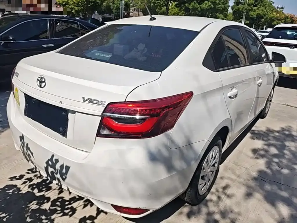 Toyota Vios 1.5L CVT Chuangxing Edition 2022 — фото 7